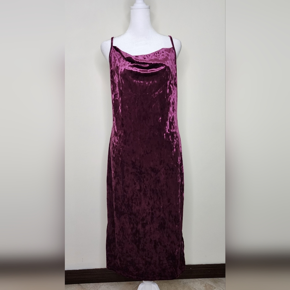Fashion Nova Layla Purple Velvet Cowl-neck Sleeveless Midi Dress LG Romantic